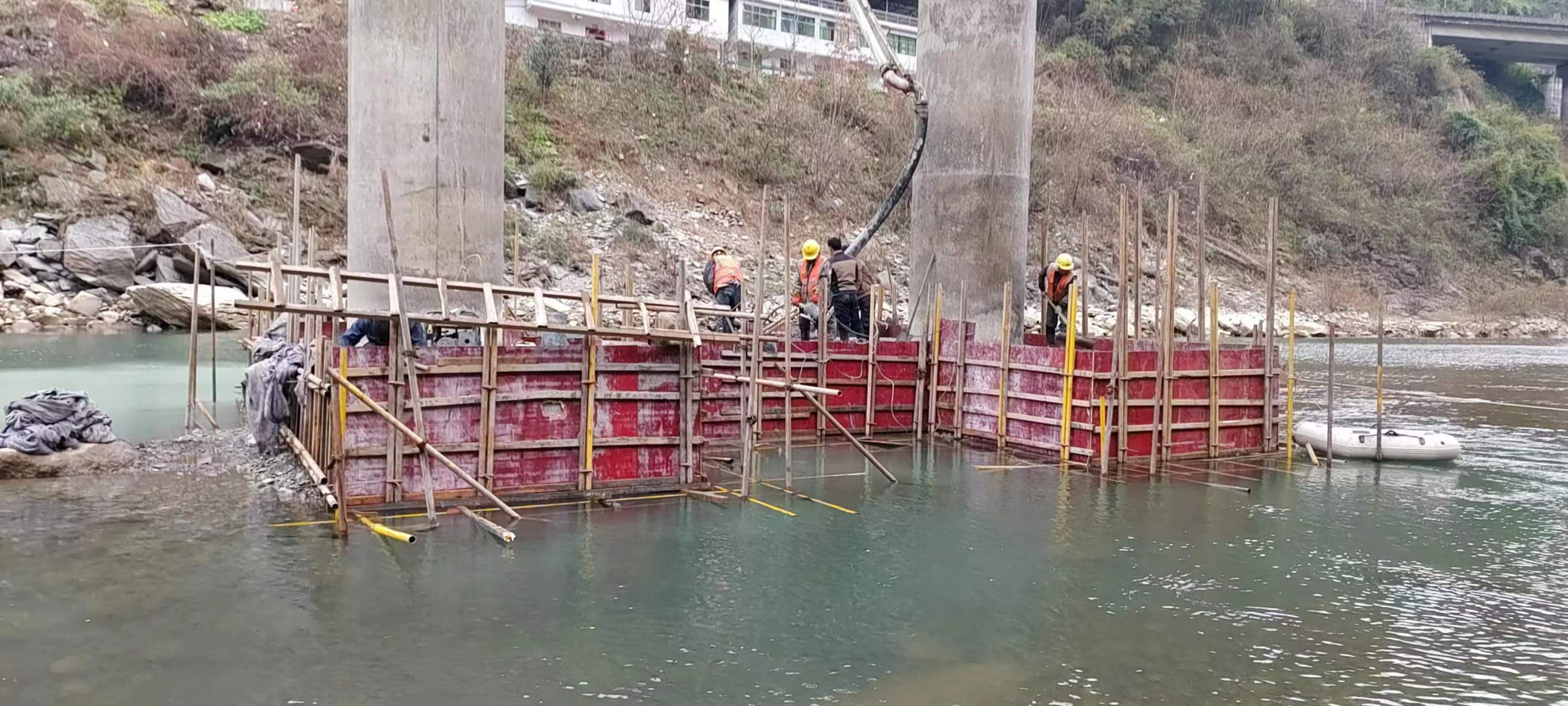 宁夏水利工程施工中堤坝渗漏原因以及防渗加固技术